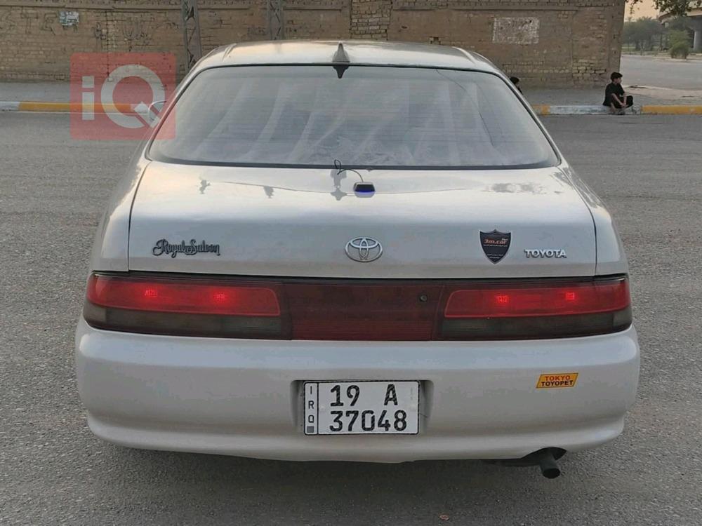 تويوتا كريستا